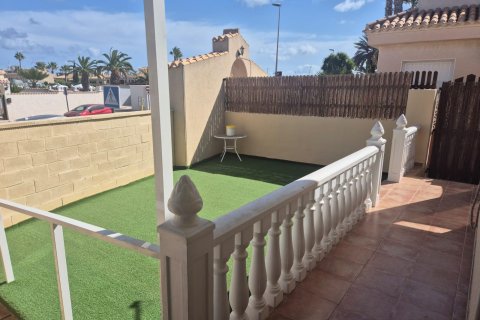 Townhouse à vendre Alicante, Espagne, 3 chambres, 90 m2 No. 137846 - photo 18