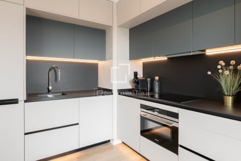Huoneisto myytävänä Barcelona, Espanja, 2 makuuhuonetta, 92 m2 No. 192765 - kuva 9