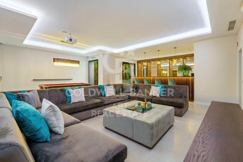 Villa for sale in Benahavis, Malaga, Spain 6 bedrooms,  No. 157366 - photo 10