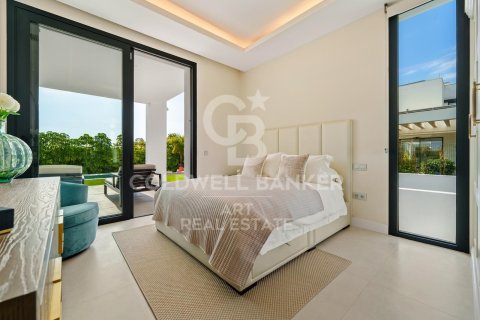 Villa for sale in Benahavis, Malaga, Spain 6 bedrooms,  No. 157366 - photo 20