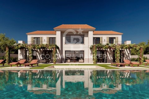 Tontti Casares, Malaga, Espanja 446 m2 No. 157372