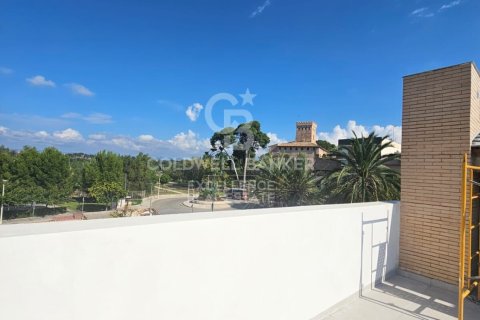 Kaupunkipientalo myytävänä Benisano, Valencia, Espanja, 3 makuuhuonetta, 270 m2 No. 157367 - kuva 16