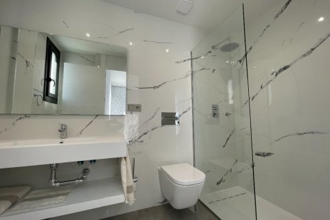 Huvila myytävänä Torrevieja, Alicante, Espanja, 3 makuuhuonetta, 182 m2 No. 145602 - kuva 4