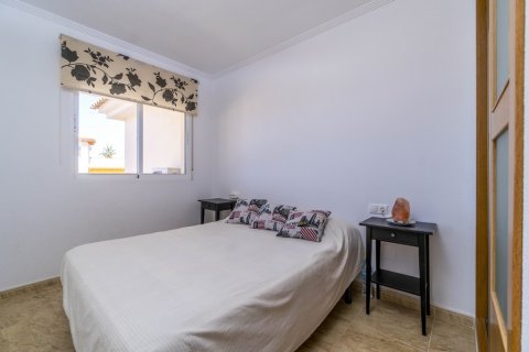 Huoneisto myytävänä Dehesa De Campoamor, Alicante, Espanja, 2 makuuhuonetta, 77 m2 No. 145607 - kuva 15