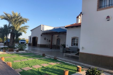 Finka w Orihuela, Alicante, Hiszpania 3 sypialnie, 250 mkw. nr 145603 – zdjęcie 23