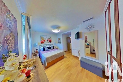 Radhus till salu i Elche, Alicante, Spanien 5 sovrum, 260 kvm. Nr. 172175 - foto 30