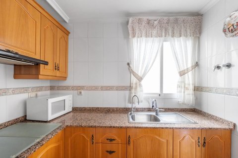 Apartment for sale in La Mata, Alicante, Spain 2 bedrooms, 77 sq.m. No. 194897 - photo 7