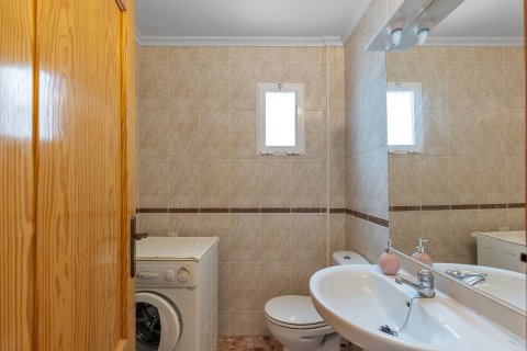 Apartment for sale in La Mata, Alicante, Spain 2 bedrooms, 77 sq.m. No. 194897 - photo 16
