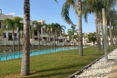 Apartment for sale in Los Balcones, Alicante, Spain 2 bedrooms, 78 sq.m. No. 194898 - photo 2