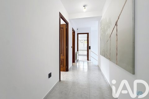 Dom w Abrera, Barcelona, Hiszpania 4 sypialnie, 294 mkw. nr 152543 – zdjęcie 24