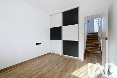 Dom w Abrera, Barcelona, Hiszpania 4 sypialnie, 294 mkw. nr 152543 – zdjęcie 20