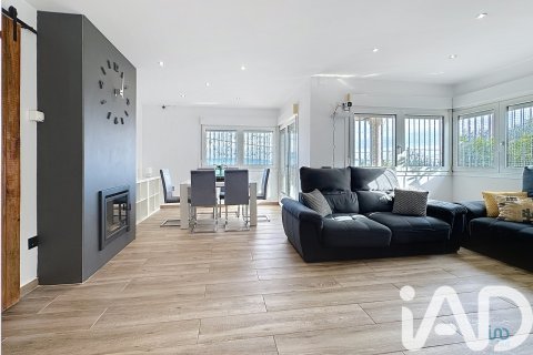 Dom w Abrera, Barcelona, Hiszpania 4 sypialnie, 294 mkw. nr 152543 – zdjęcie 10