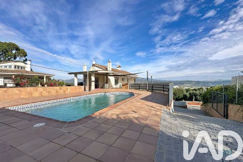 Dom w Abrera, Barcelona, Hiszpania 4 sypialnie, 294 mkw. nr 152543 – zdjęcie 3