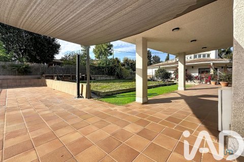 Dom w Abrera, Barcelona, Hiszpania 4 sypialnie, 294 mkw. nr 152543 – zdjęcie 6