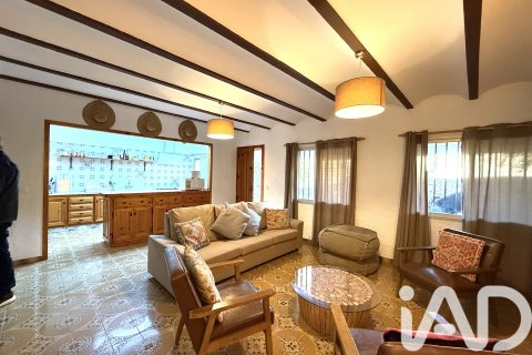 Villa till salu i Vall De Gallinera, Alicante, Spanien 6 sovrum, 400 kvm. Nr. 152538 - foto 4