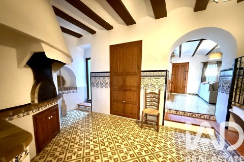 Villa till salu i Vall De Gallinera, Alicante, Spanien 6 sovrum, 400 kvm. Nr. 152538 - foto 21