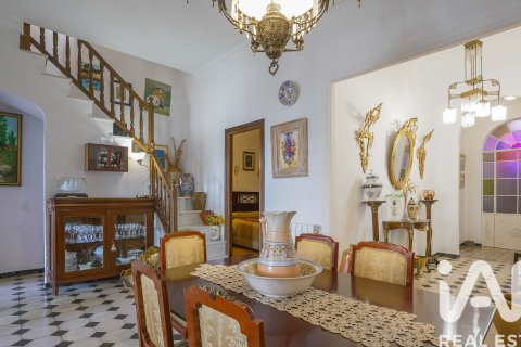 Продажа квартиры в Саламеа-ла-Реаль, Уэльва, Испания 4 спальни, 329м2 №152540 - фото 3