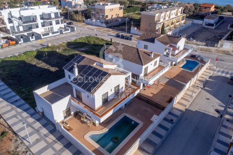 Villa en Oliva, València, España 3 dormitorios, 207 m2 No. 156989