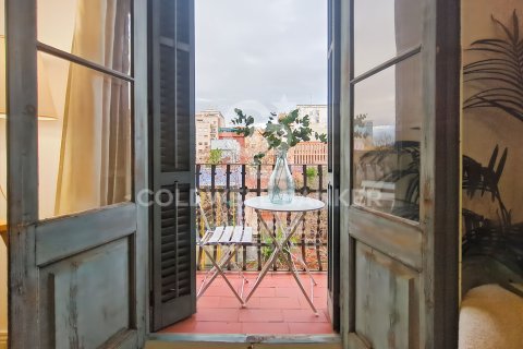 Продажа квартиры в Барселона, Испания 3 спальни, 86м2 №156990 - фото 11