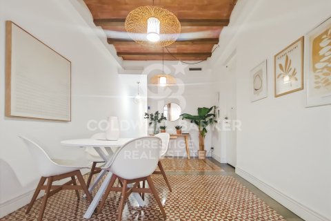Продажа квартиры в Барселона, Испания 3 спальни, 86м2 №156990 - фото 9