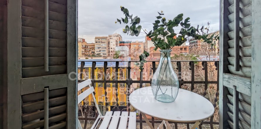 Квартира в Барселона, Испания 3 спальни, 86м2 №156990