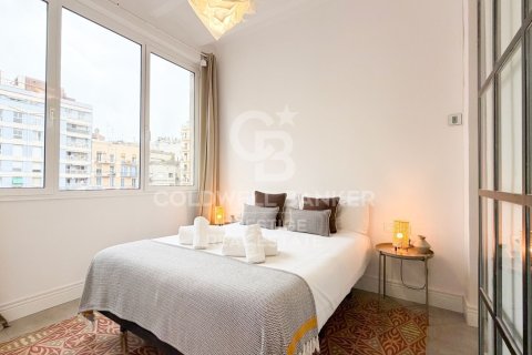 Продажа квартиры в Барселона, Испания 3 спальни, 86м2 №156990 - фото 16