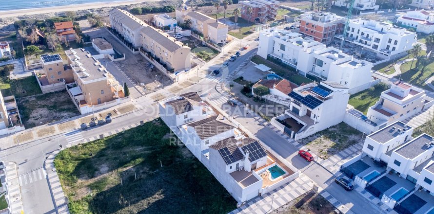 Villa en Oliva, València, España 3 dormitorios, 175 m2 No. 156988