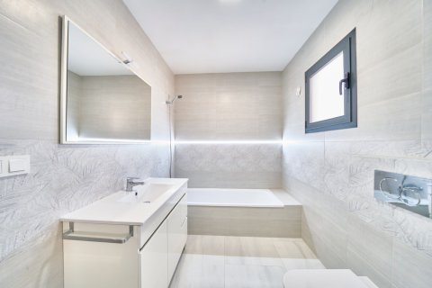 Villa en venta en Busot, Alicante, España 4 dormitorios, 161 m2 No. 193643 - foto 20