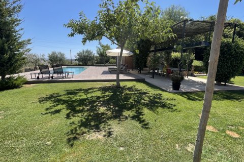Finca för uthyrning i Sineu, Mallorca, Spanien 4 sovrum, 270 kvm. Nr. 193647 - foto 2