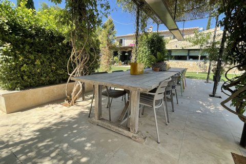 Finca för uthyrning i Sineu, Mallorca, Spanien 4 sovrum, 270 kvm. Nr. 193647 - foto 15