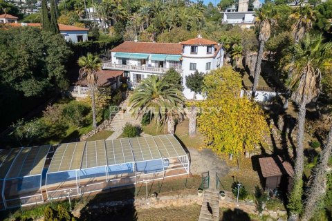 Dom w Lloret de Mar, Girona, Hiszpania 6 sypialni, 875 mkw. nr 176796 – zdjęcie 2