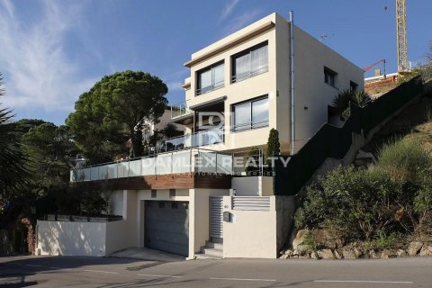 Willa w Lloret de Mar, Girona, Hiszpania 5 sypialni, 250 mkw. nr 176797