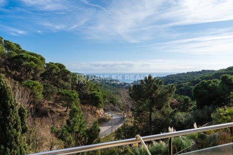 Dom w Lloret de Mar, Girona, Hiszpania 4 sypialnie, 300 mkw. nr 176955 – zdjęcie 3