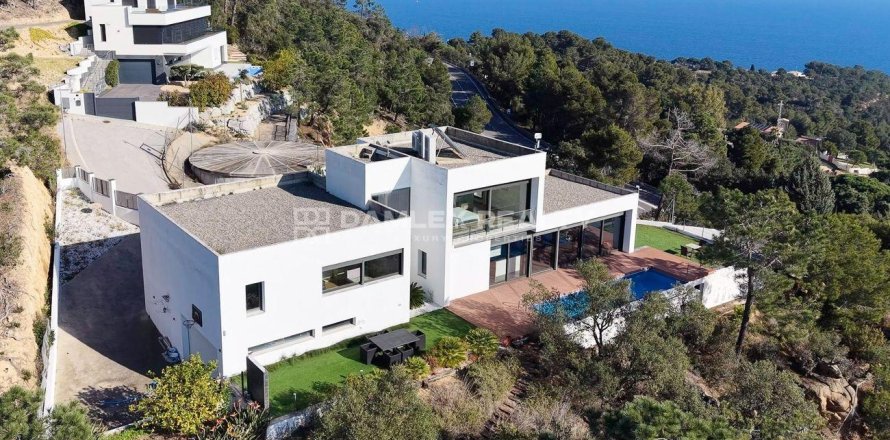 Willa w Lloret de Mar, Girona, Hiszpania 4 sypialnie, 361 mkw. nr 176956