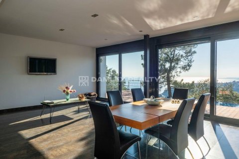 Willa w Lloret de Mar, Girona, Hiszpania 4 sypialnie, 361 mkw. nr 176956 – zdjęcie 19
