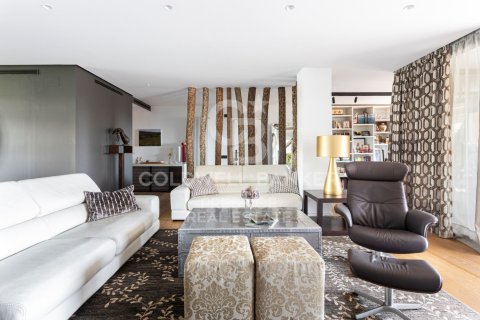 Lägenhet till salu i Barcelona, Spanien 3 sovrum, 322 kvm. Nr. 160439 - foto 11