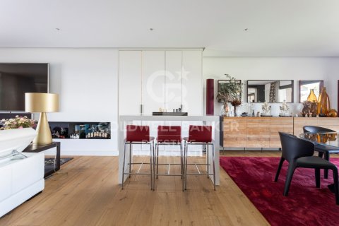 Lägenhet till salu i Barcelona, Spanien 3 sovrum, 322 kvm. Nr. 160439 - foto 13