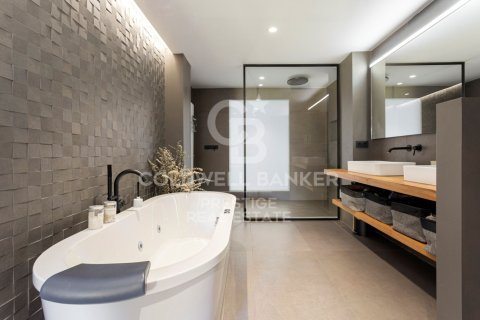 Lägenhet till salu i Barcelona, Spanien 3 sovrum, 322 kvm. Nr. 160439 - foto 23