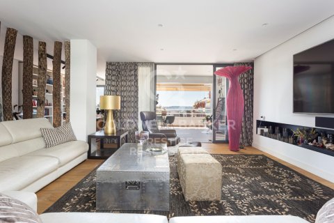 Lägenhet till salu i Barcelona, Spanien 3 sovrum, 322 kvm. Nr. 160439 - foto 2