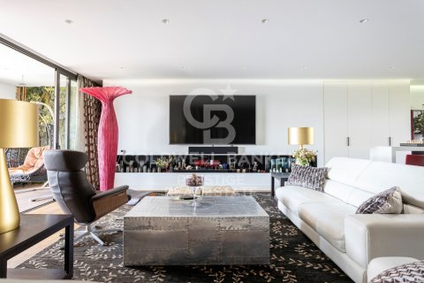 Lägenhet till salu i Barcelona, Spanien 3 sovrum, 322 kvm. Nr. 160439 - foto 7