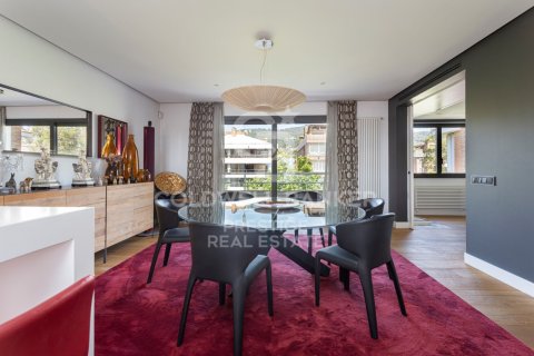 Lägenhet till salu i Barcelona, Spanien 3 sovrum, 322 kvm. Nr. 160439 - foto 8