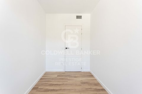 Lägenhet till salu i Barcelona, Spanien 3 sovrum, 162 kvm. Nr. 160440 - foto 29