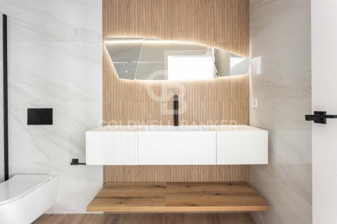 Lägenhet till salu i Barcelona, Spanien 3 sovrum, 162 kvm. Nr. 160440 - foto 20