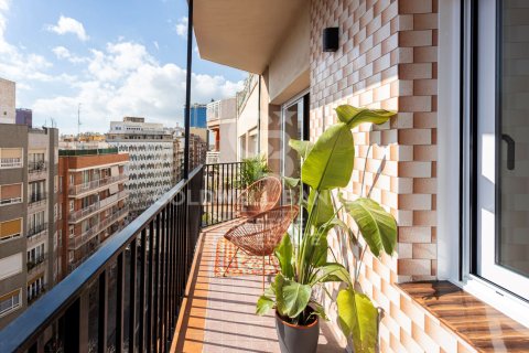 Wohnung zum Verkauf in Barcelona, Spanien 4 Schlafzimmer, 150 m2 Nr. 160441 - Foto 11