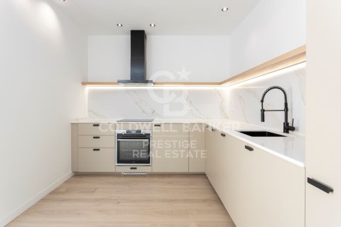 Wohnung zum Verkauf in Barcelona, Spanien 4 Schlafzimmer, 150 m2 Nr. 160441 - Foto 7