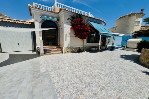 Villa i Torrevieja, Alicante, Spanien 2 sovrum, 135 kvm. Nr. 190103