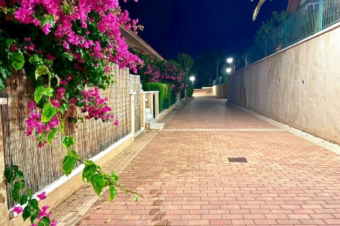 Bungalow for sale in Gran Alacant, Alicante, Spain 2 bedrooms, No. 190222 - photo 11