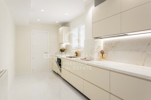 Wohnung zum Verkauf in Barcelona, Spanien 5 Schlafzimmer, 197 m2 Nr. 159040 - Foto 16