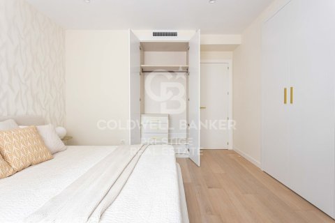 Apartment for sale in Barcelona, Spain 5 bedrooms, 197 sq.m. No. 159040 - photo 27