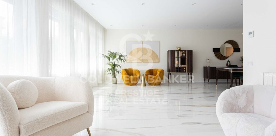 Apartment in Barcelona, Spain 5 bedrooms, 197 sq.m. No. 159040
